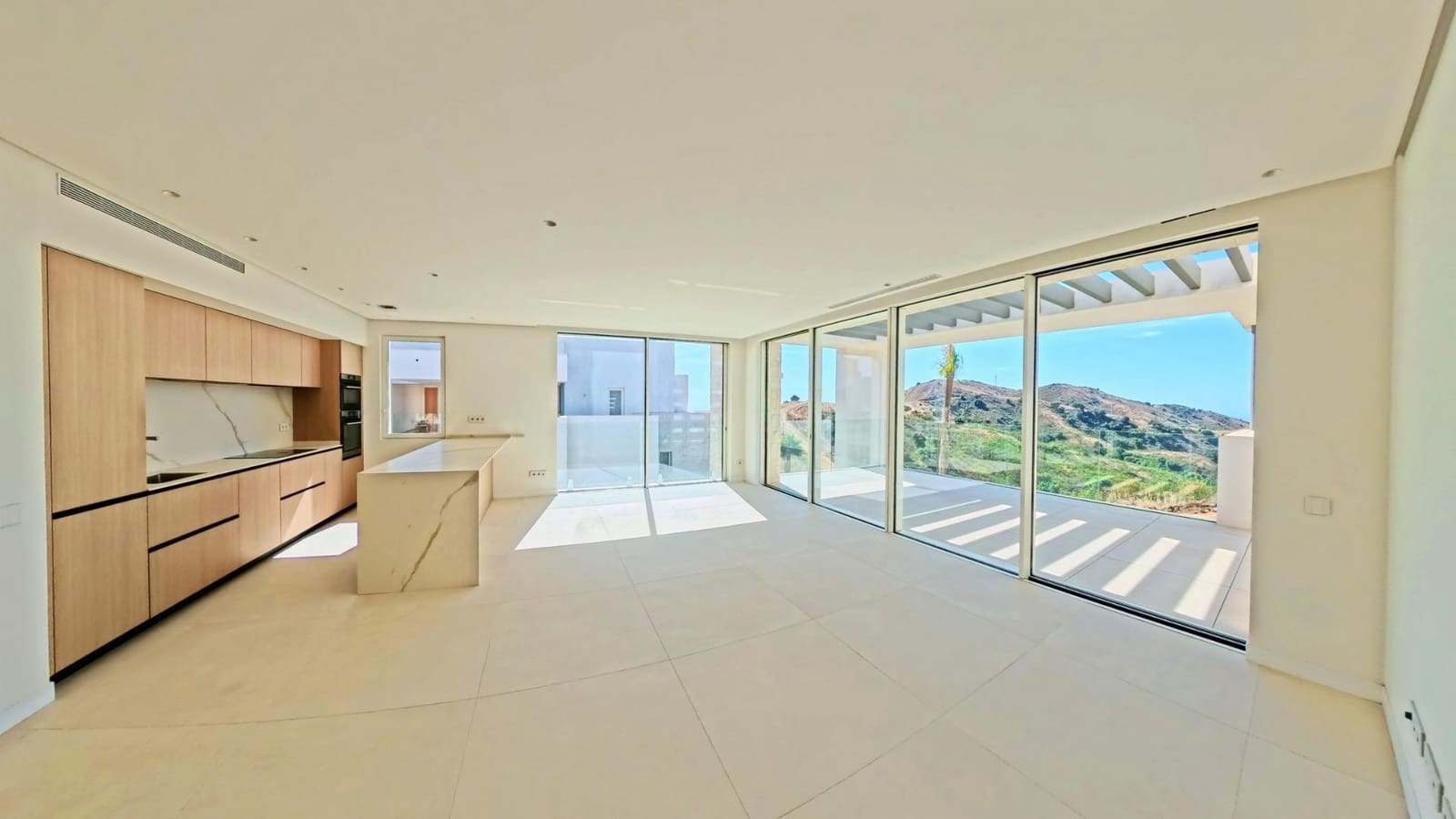 3 camera da letto Appartamento in vendita in Ojen con piscina garage - 985.000 € (Rif: 10083829)