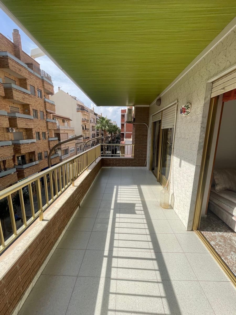 4 sovrum Lägenhet till salu i Torrevieja - 317 000 € (Ref: 10083836)