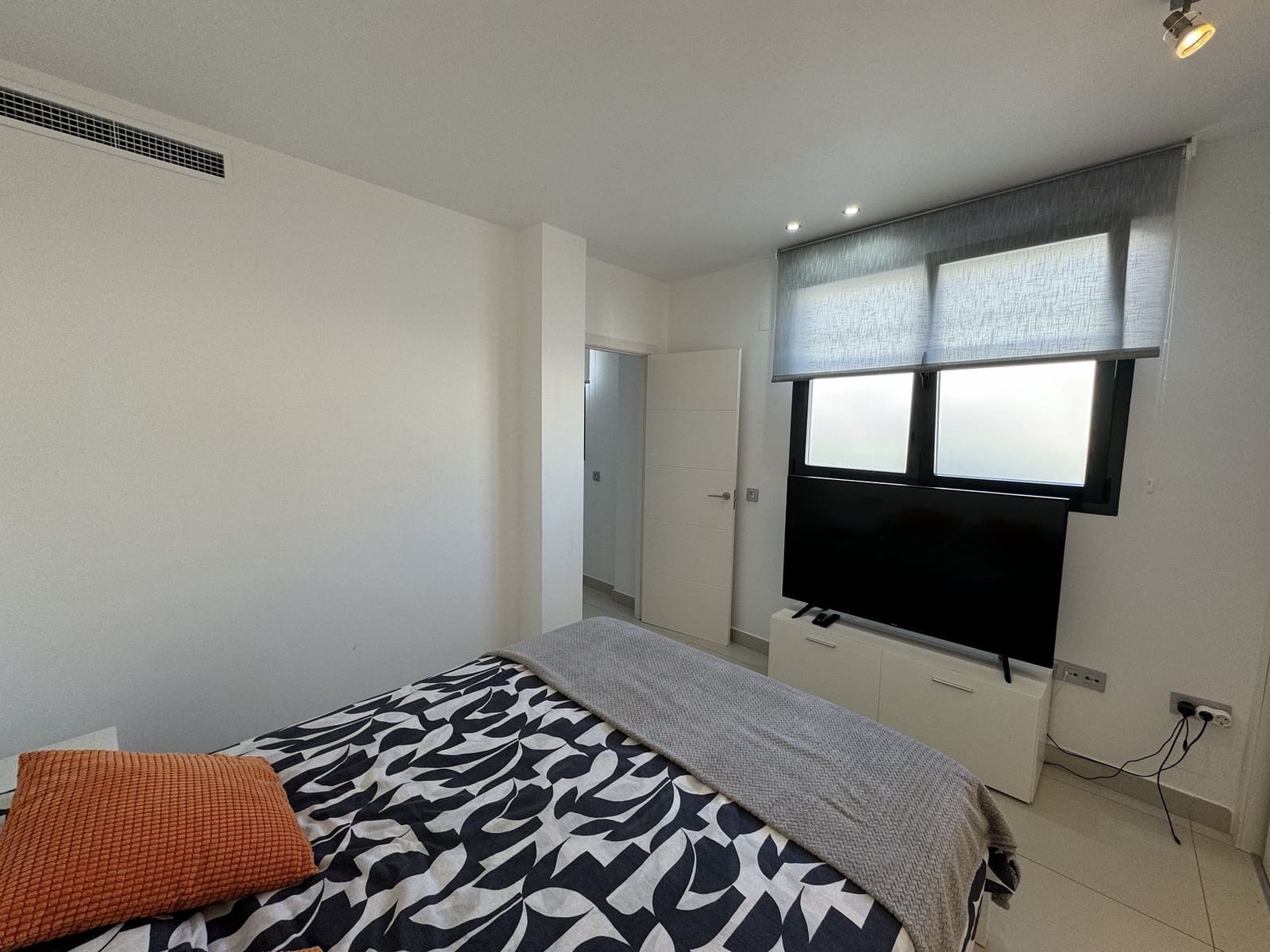 2 soveværelse Lejlighed til salg i Torrevieja med swimmingpool garage - € 189.000 (Ref: 10083837)