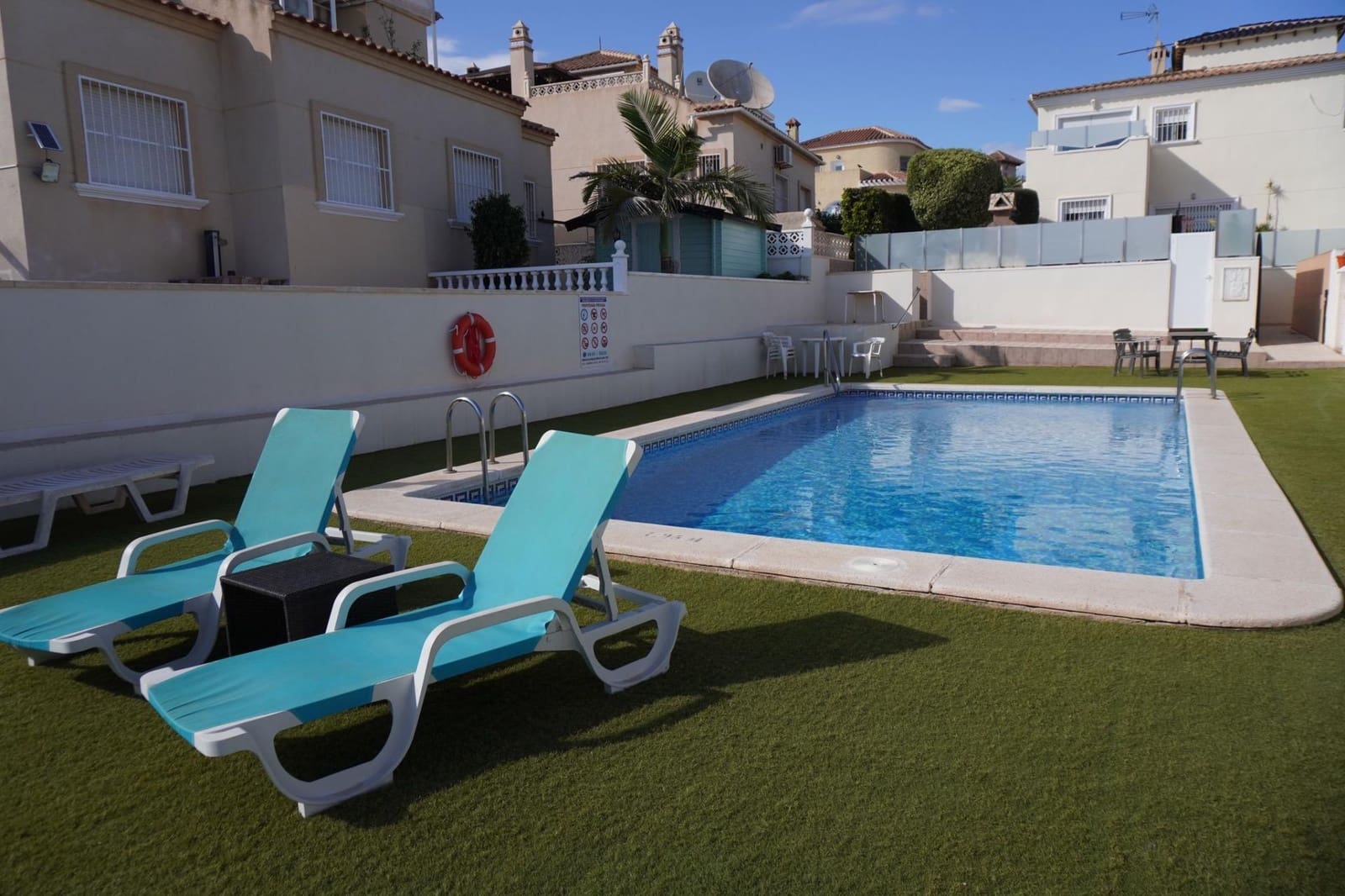 3 soveværelse Villa til salg i San Miguel de Salinas med swimmingpool - € 380.000 (Ref: 10083838)