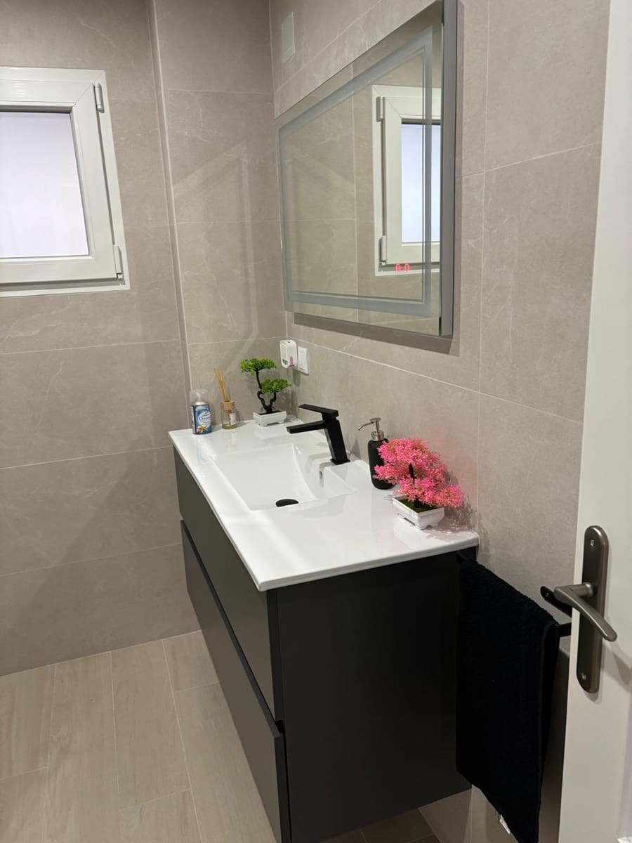 3 soveværelse Lejlighed til salg i Torrevieja med garage - € 365.000 (Ref: 10083839)