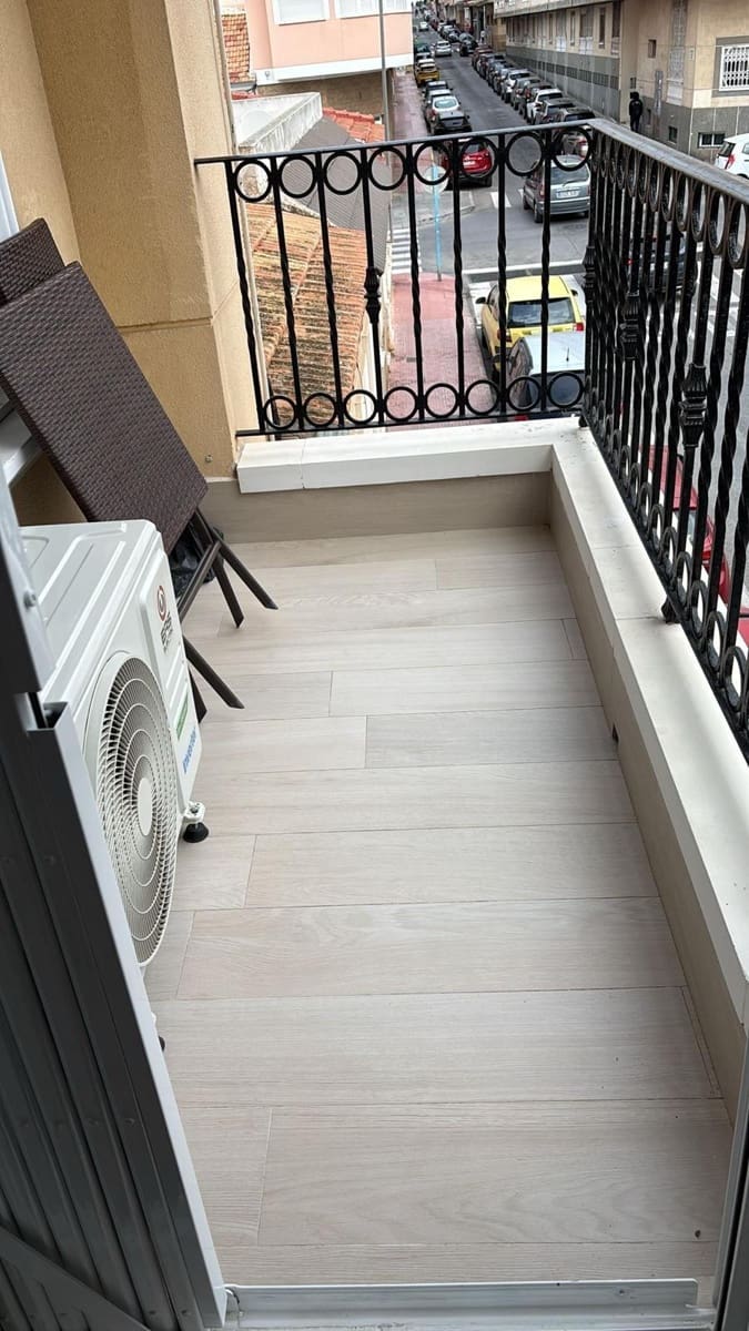3 soveværelse Lejlighed til salg i Torrevieja med garage - € 365.000 (Ref: 10083839)