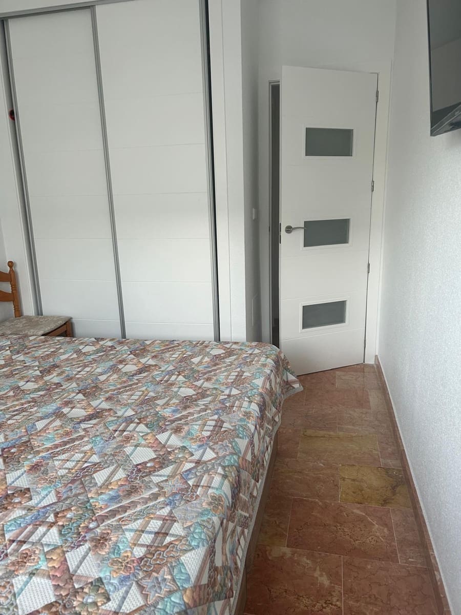 2 sovrum Lägenhet till salu i Torrevieja med pool - 350 000 € (Ref: 10083846)