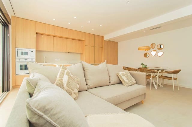 Casa de 2 habitaciones en El Chaparral, Torrevieja en venta con piscina - 499.000 € (Ref: 10083847)