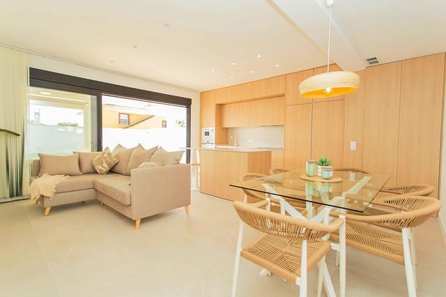 Casa de 2 habitaciones en El Chaparral, Torrevieja en venta con piscina - 499.000 € (Ref: 10083847)