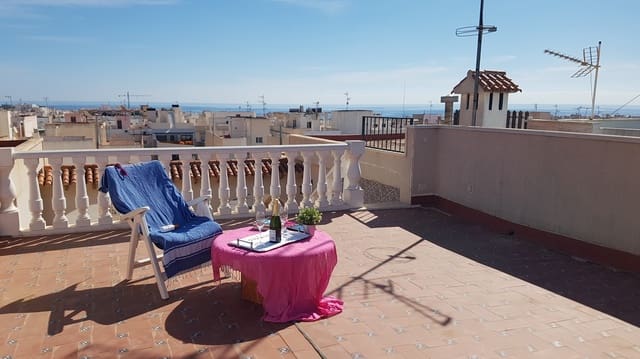7 makuuhuone Kattohuoneisto myytävänä paikassa Parque de las Naciones, Torrevieja - 445 000 € (Ref: 10083855)