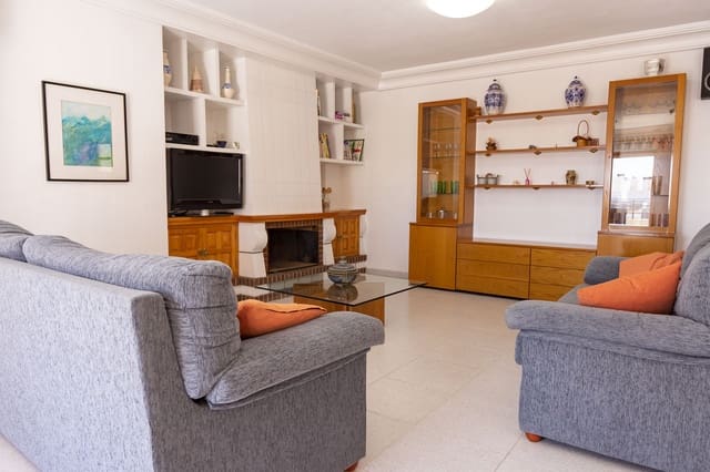 7 makuuhuone Kattohuoneisto myytävänä paikassa Parque de las Naciones, Torrevieja - 445 000 € (Ref: 10083855)