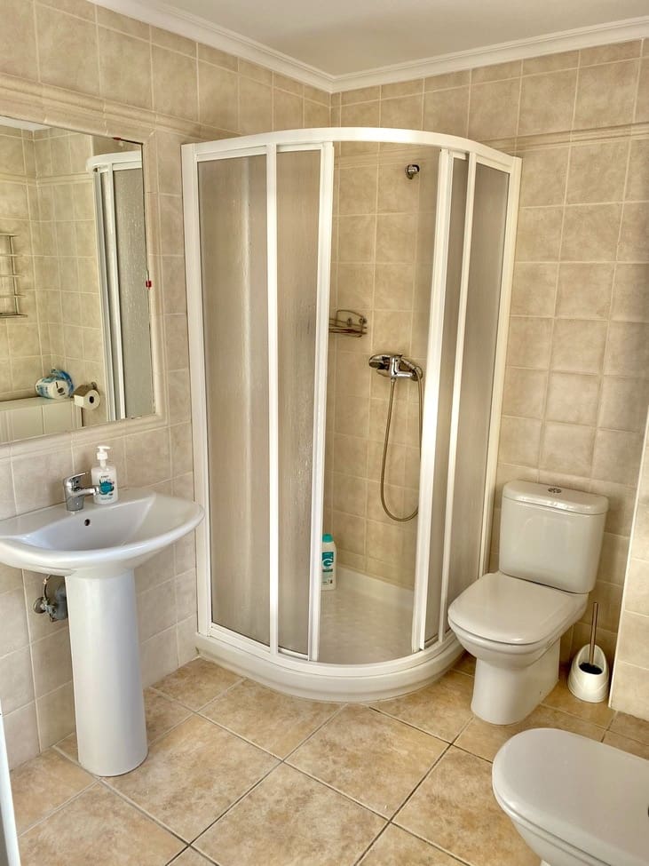 3 slaapkamer Halfvrijstaande villa te koop in Villamartin - € 363.500 (Ref: 10083862)