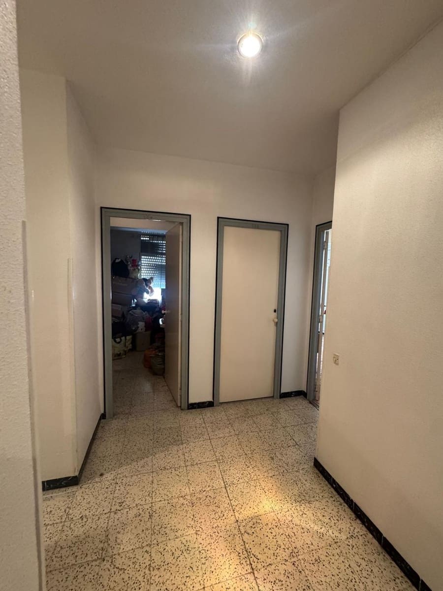 5 sovrum Lägenhet till salu i Guardamar del Segura - 185 000 € (Ref: 10083873)
