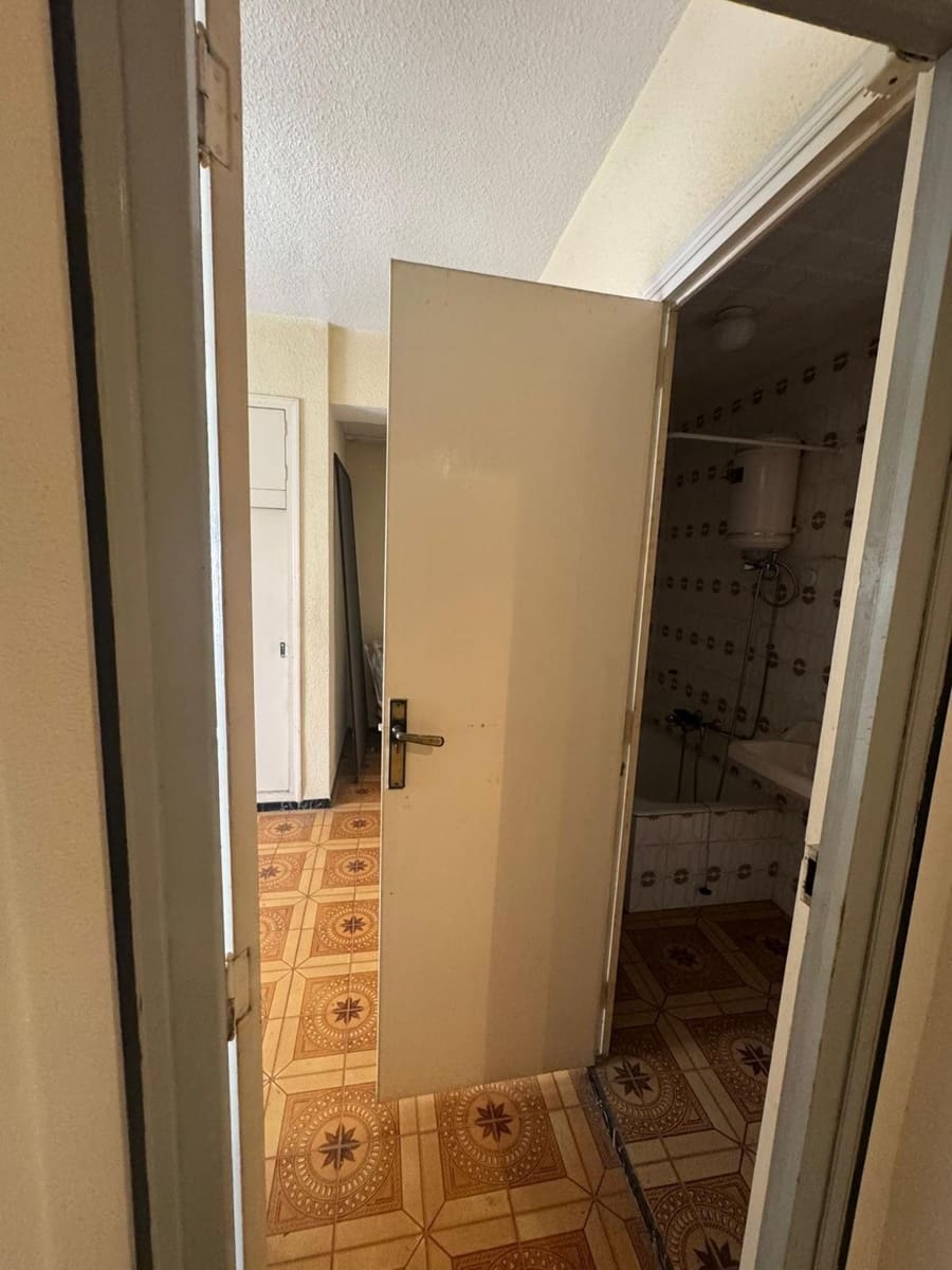 5 sovrum Lägenhet till salu i Guardamar del Segura - 185 000 € (Ref: 10083873)