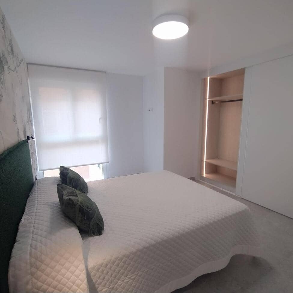 3 sovrum Lägenhet till salu i Torrevieja med pool - 349 900 € (Ref: 10083878)