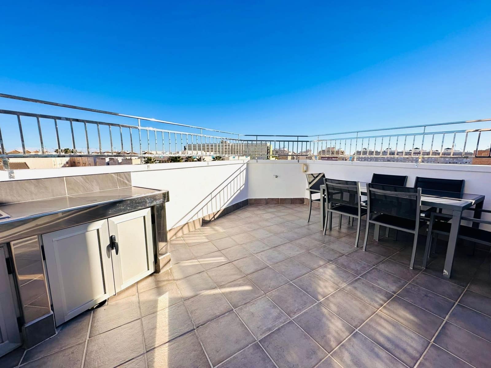 3 sovrum Lägenhet till salu i Torrevieja - 490 000 € (Ref: 10083884)
