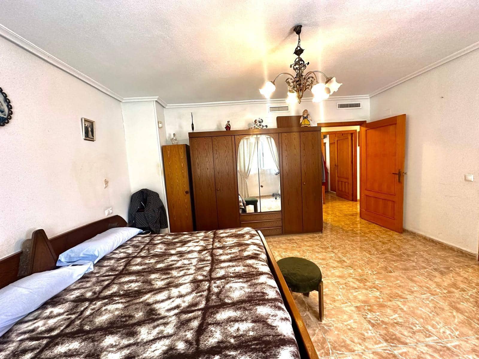 3 camera da letto Appartamento in vendita in Torrevieja con piscina - 330.000 € (Rif: 10083885)