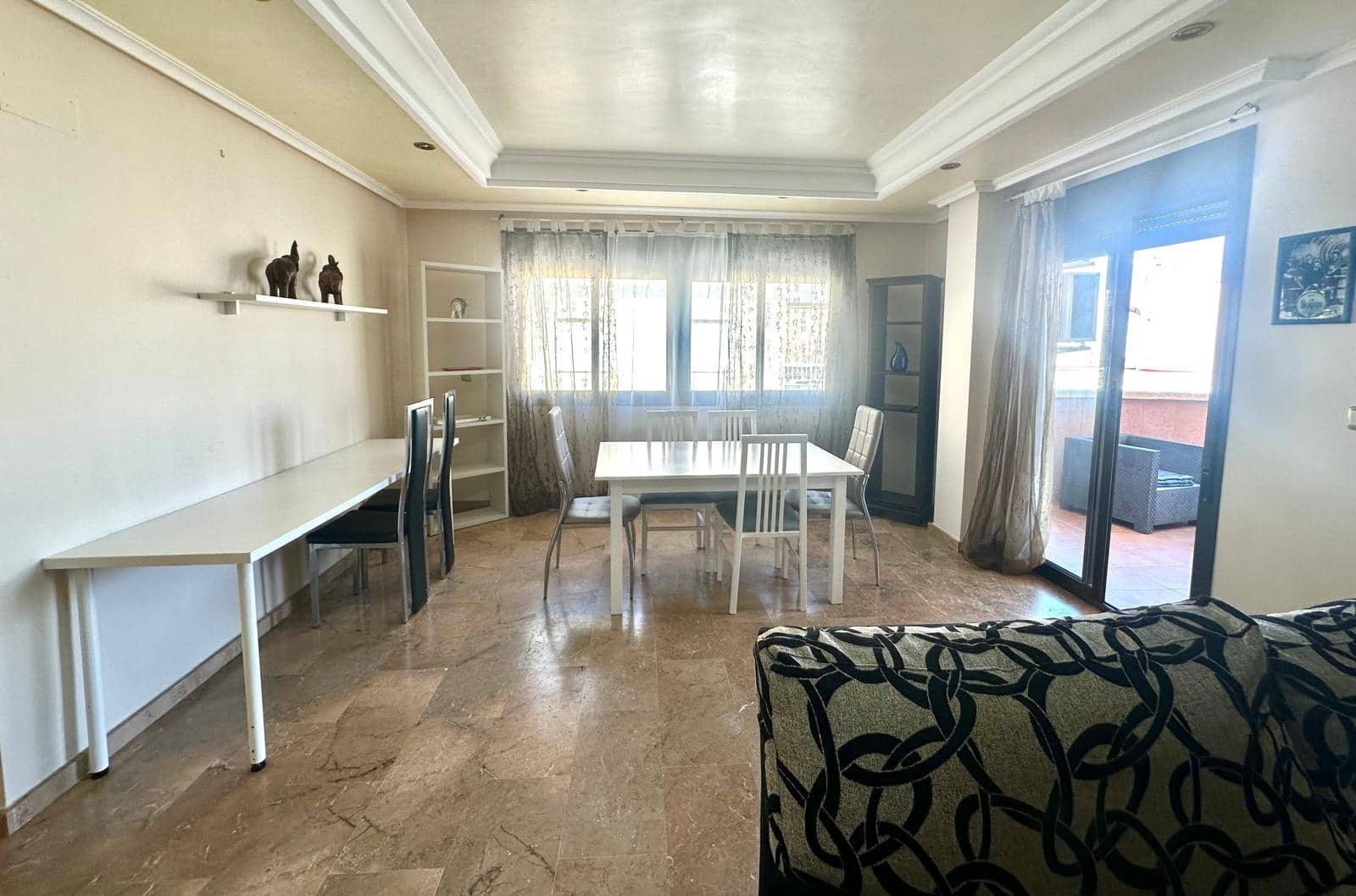 4 Zimmer Apartment zu verkaufen in Torrevieja - 275.000 € (Ref: 10083895)