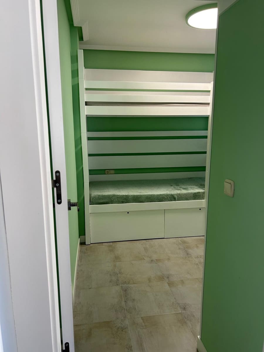 1 sovrum Lägenhet till salu i Torrevieja - 156 000 € (Ref: 10083898)