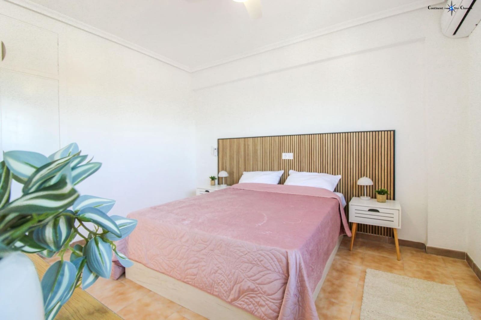 2 sovrum Lägenhet till salu i Torrevieja - 247 000 € (Ref: 10083905)