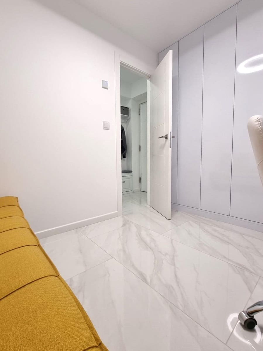 2 soveværelse Lejlighed til salg i Torrevieja - € 239.000 (Ref: 10083907)