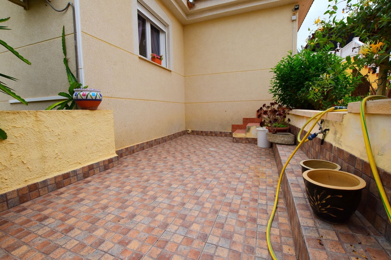 3 bedroom Studio for sale in Algorfa with pool garage - € 599,990 (Ref: 10083911)