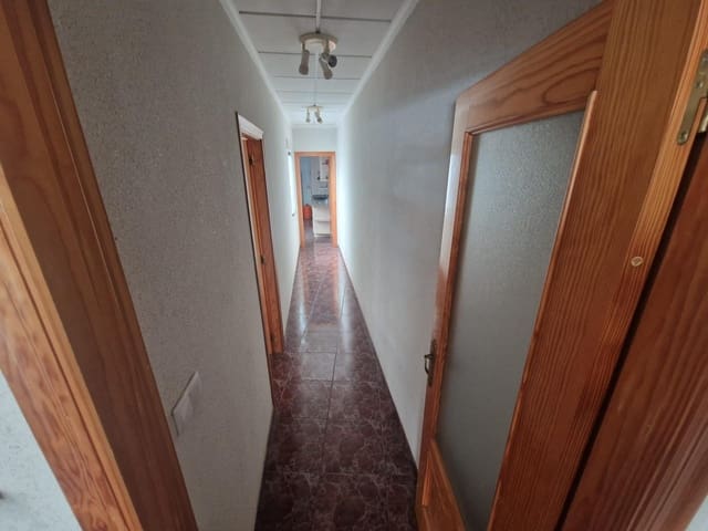 4 makuuhuone Omakotitalo myytävänä paikassa Centro - Muelle Pesquero, Torrevieja - 221 900 € (Ref: 10083917)