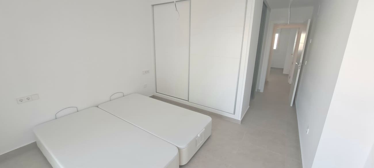 2 soverom Leilighet til salgs i Playa Flamenca med svømmebasseng garasje - € 415 000 (Ref: 10083924)
