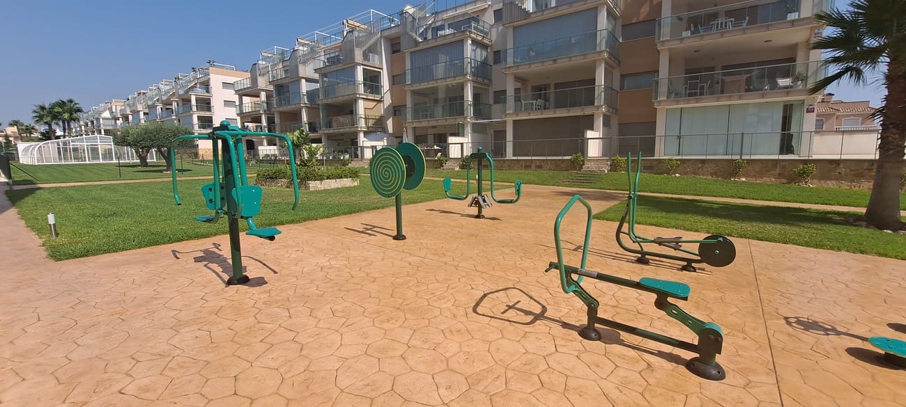 2 sypialnia Apartament na sprzedaż w Los Dolses z basenem garażem - 275 000 € (Ref: 10083928)