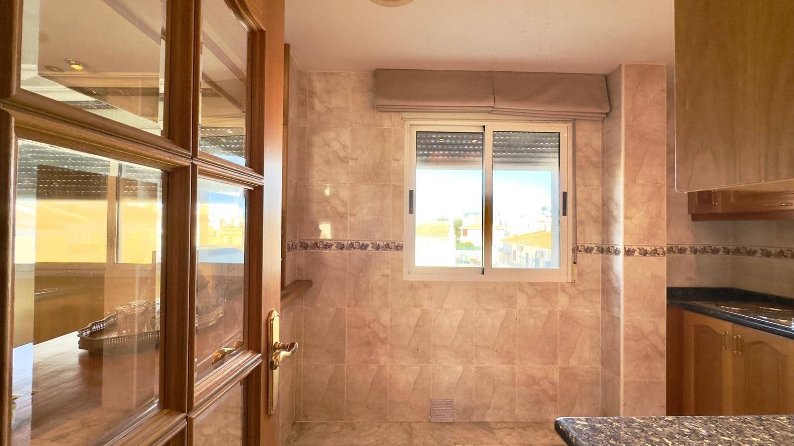 2 slaapkamer Appartement te koop in Torrevieja - € 449.900 (Ref: 10083946)