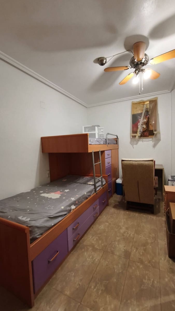4 Zimmer Apartment zu verkaufen in Torrevieja - 171.000 € (Ref: 10083956)