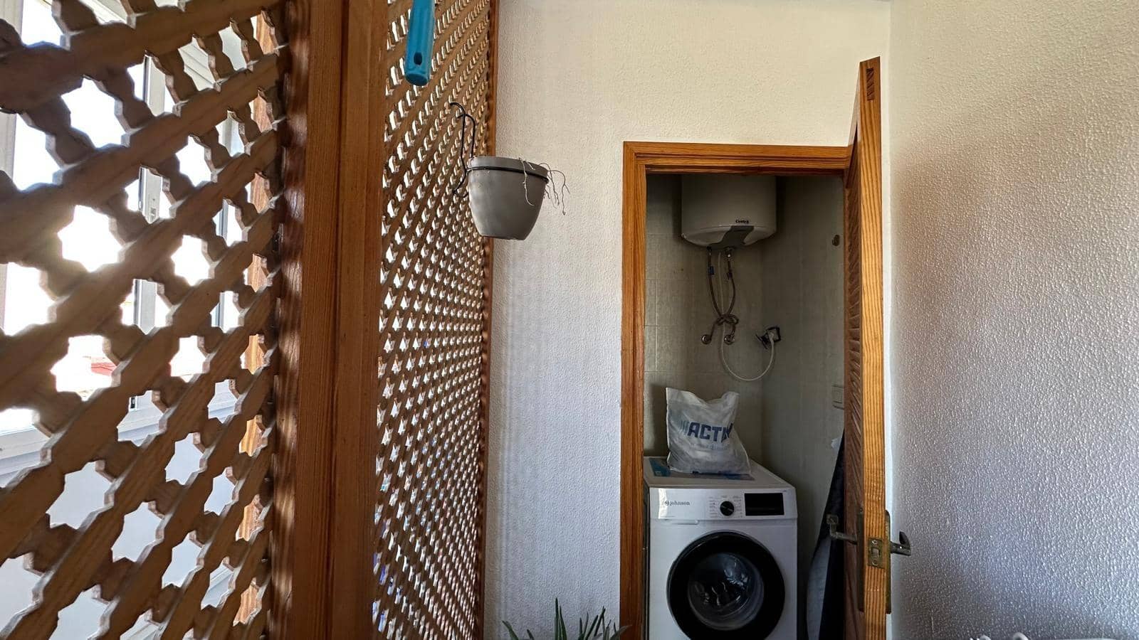 2 makuuhuone Huoneisto myytävänä paikassa Torrevieja - 265 000 € (Ref: 10083977)