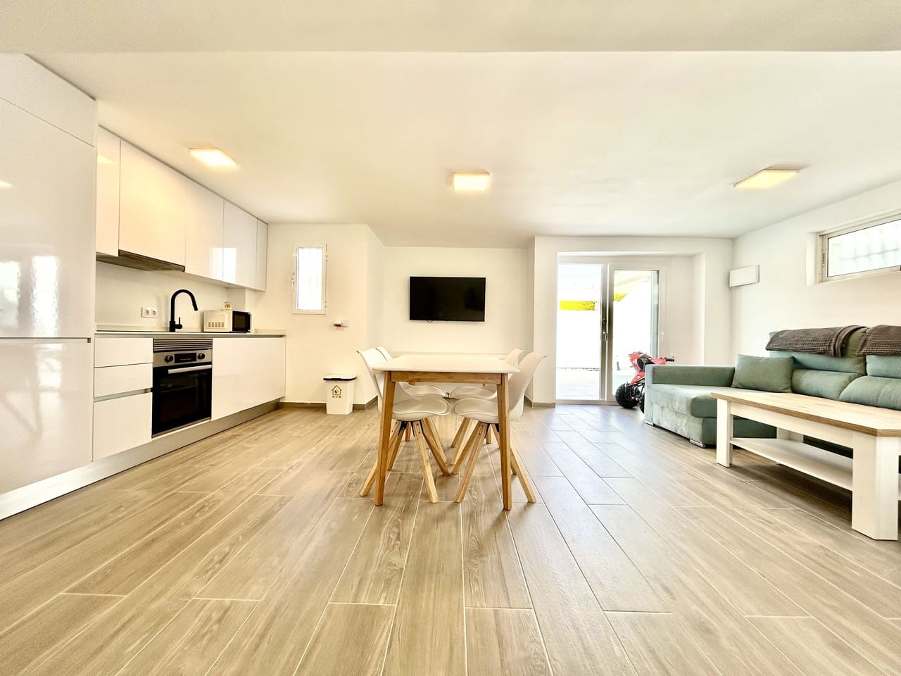 5 sypialnia Willa na sprzedaż w Villamartin z garażem - 459 000 € (Ref: 10084002)