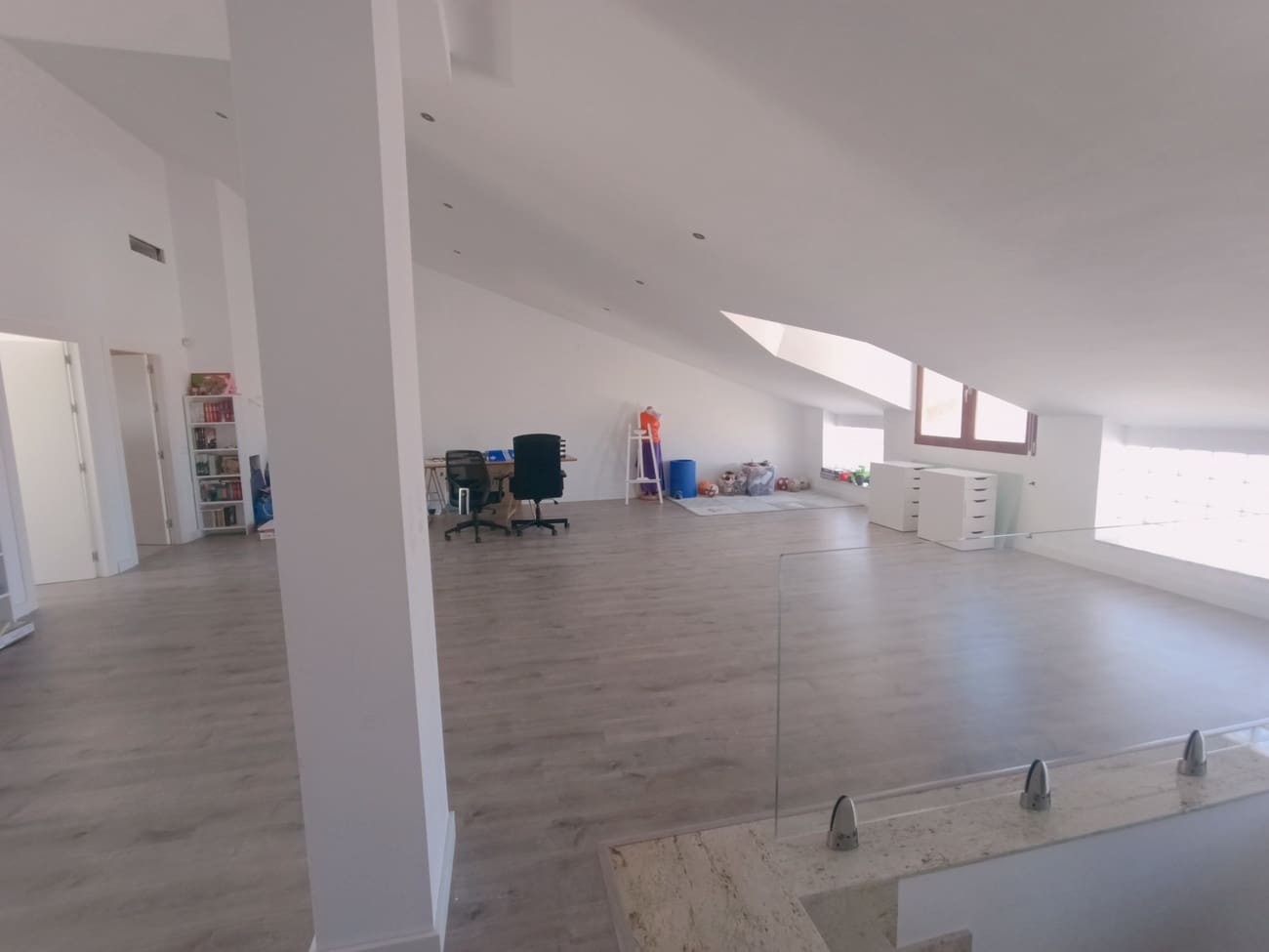4 sypialnia Dom na sprzedaż w Roldan z garażem - 275 000 € (Ref: 10084010)