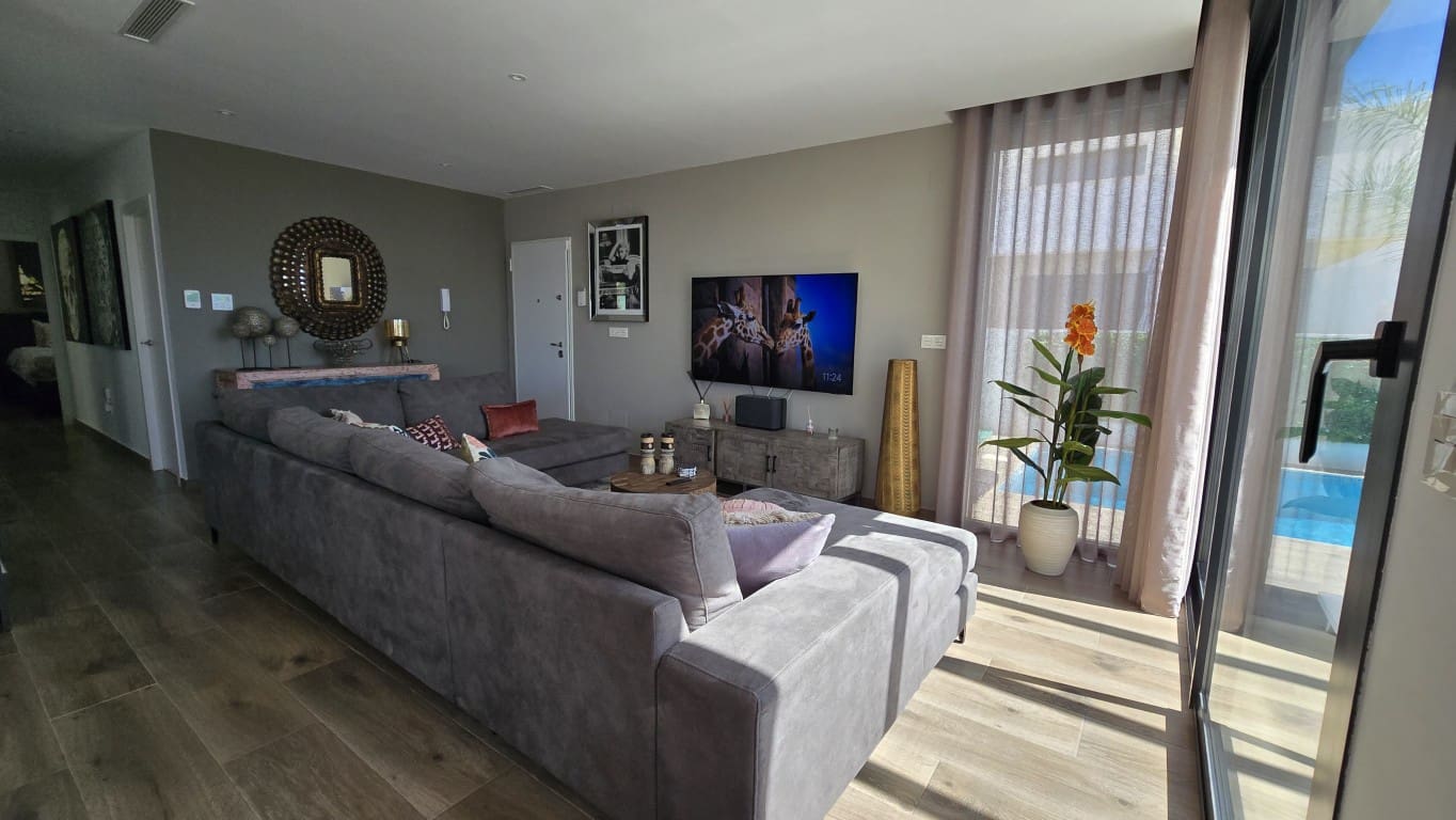 3 sypialnia Willa na sprzedaż w Los Montesinos z basenem - 520 000 € (Ref: 10084020)