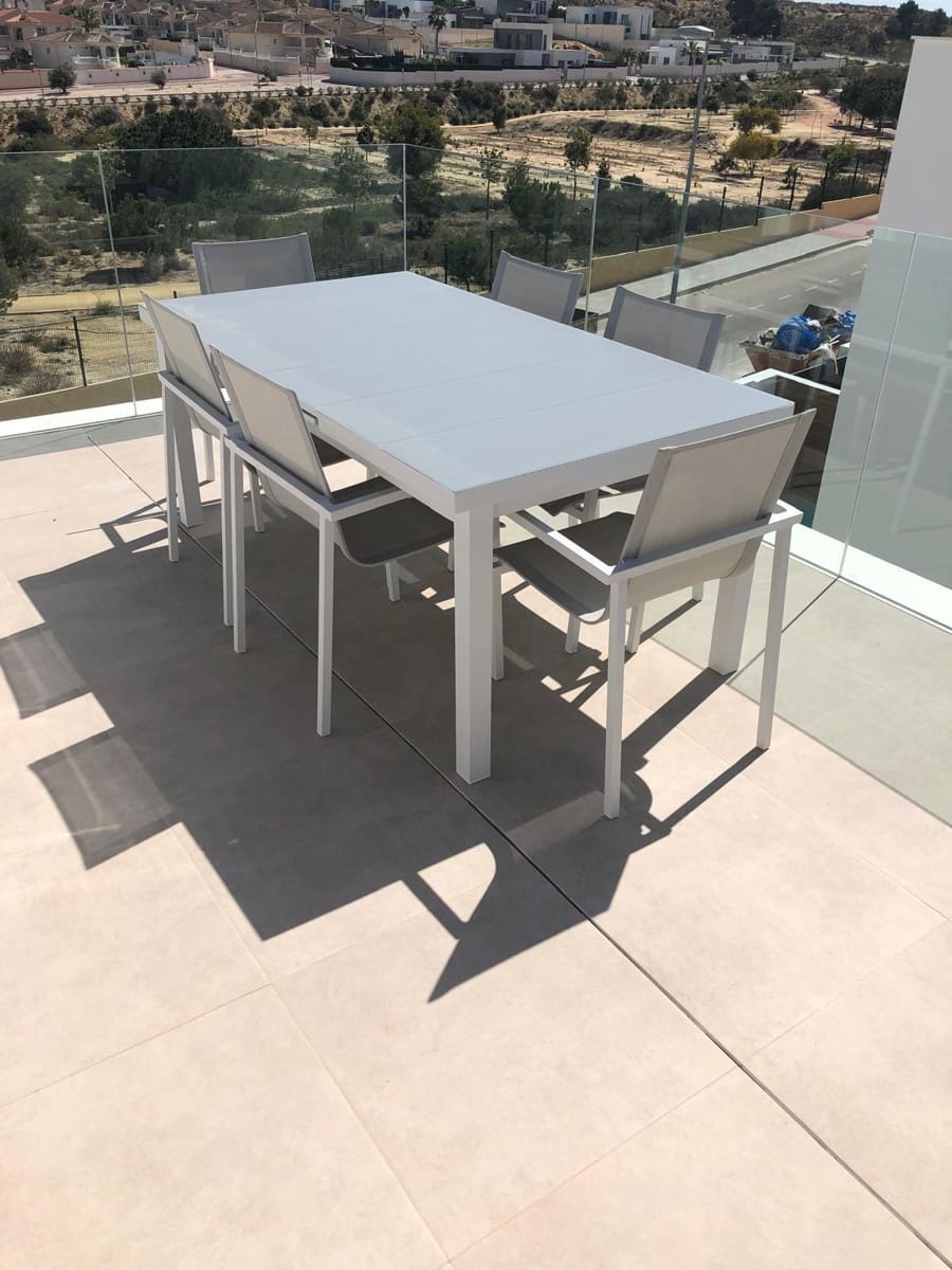 Chalet de 3 habitaciones en Benijófar en venta con piscina - 425.000 € (Ref: 10084023)