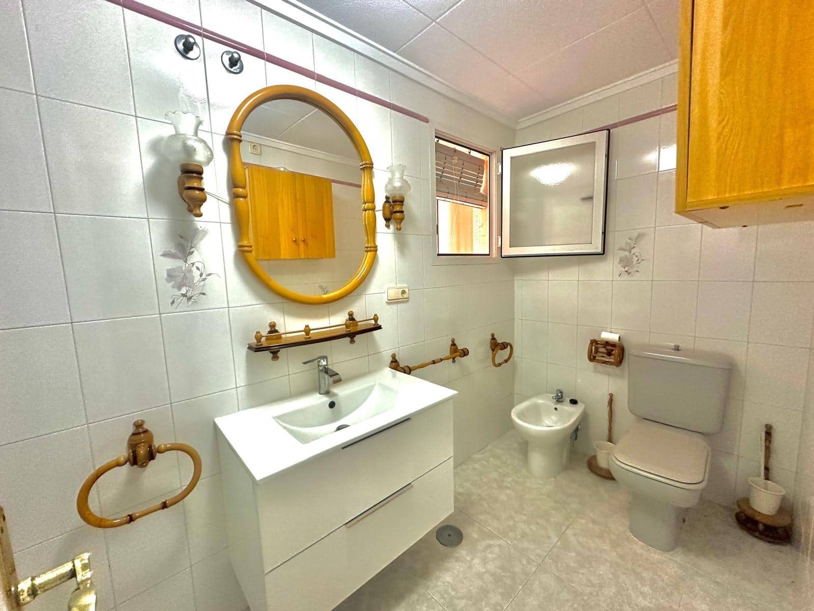 3 quarto Apartamento para venda em Torrevieja - 375 000 € (Ref: 10084024)