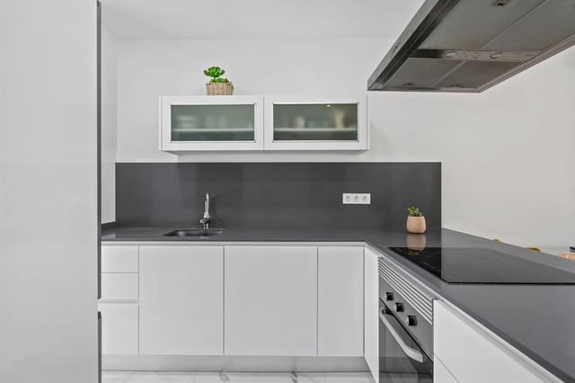 3 chambre Villa/Maison à vendre à El Chaparral - La Siesta - La Torreta, Torrevieja avec piscine garage - 479 000 € (Ref: 10084035)