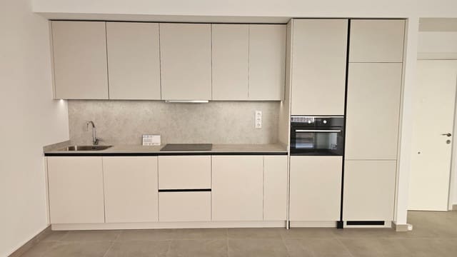 1 sypialnia Apartament na sprzedaż w Las Piscinas Naturales, Torrevieja z garażem - 255 000 € (Ref: 10084039)