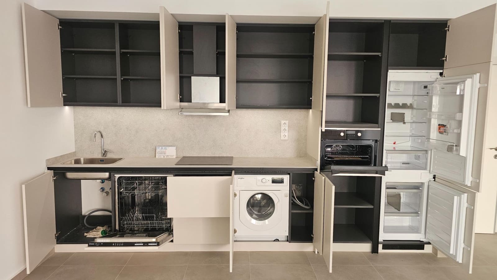 1 sypialnia Apartament na sprzedaż w Torrevieja z garażem - 255 000 € (Ref: 10084039)