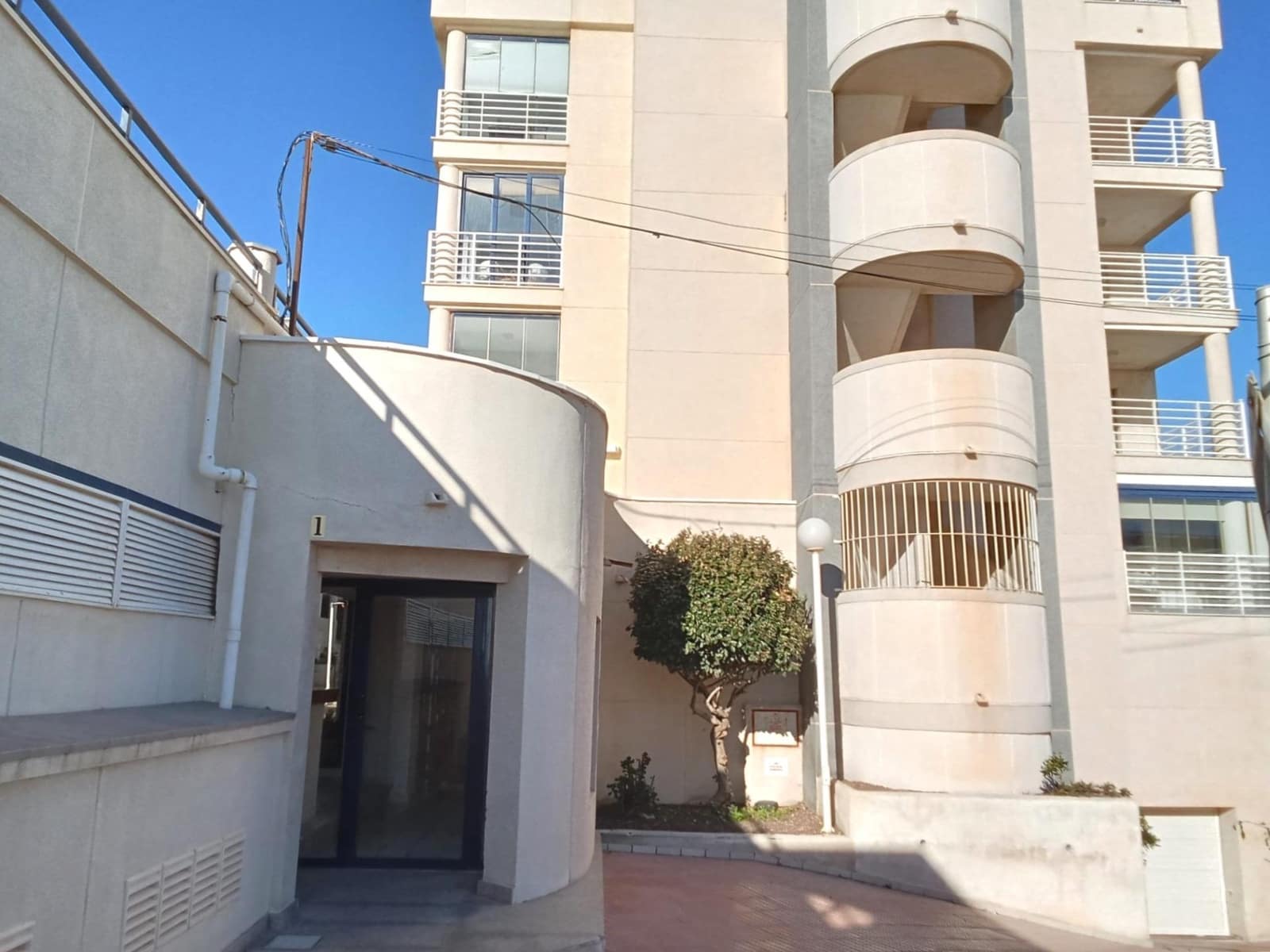 2 soverom Leilighet til salgs i Torrevieja med svømmebasseng - € 349 000 (Ref: 10084040)