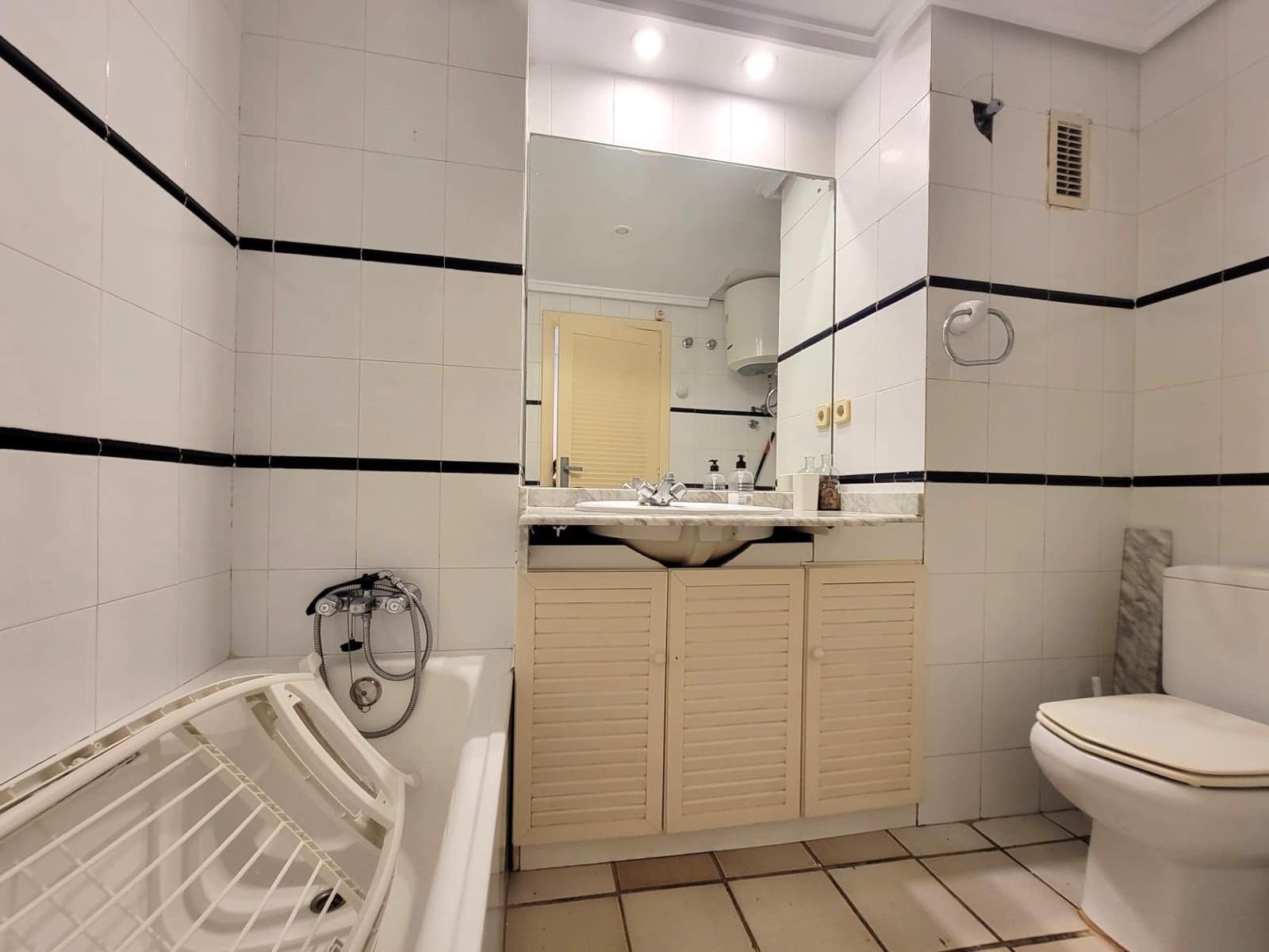 2 soverom Leilighet til salgs i Torrevieja med svømmebasseng - € 349 000 (Ref: 10084040)