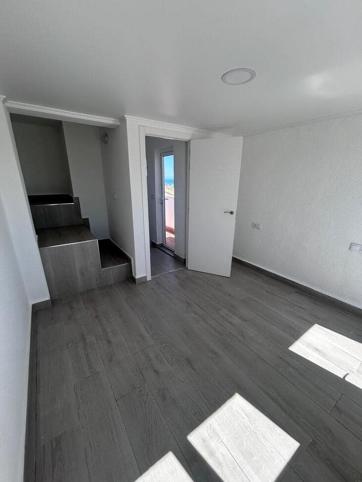 3 soveværelse Lejlighed til salg i Torrevieja - € 249.900 (Ref: 10084059)