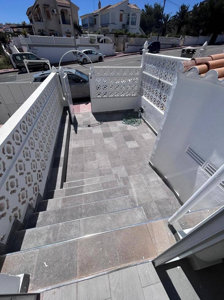 3 soveværelse Lejlighed til salg i Torrevieja - € 249.900 (Ref: 10084059)