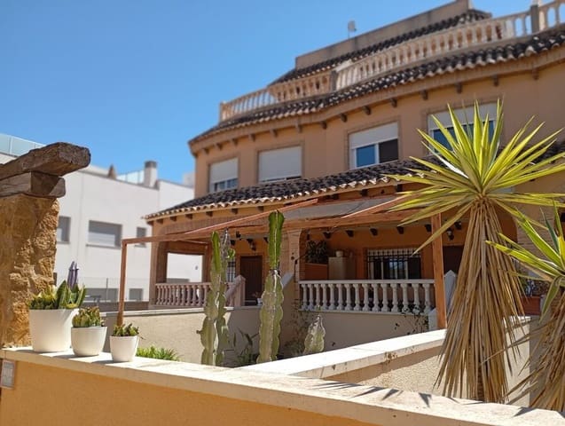 Casa de 2 habitaciones en El Edén, Guardamar del Segura en venta con piscina garaje - 269.000 € (Ref: 10084064)