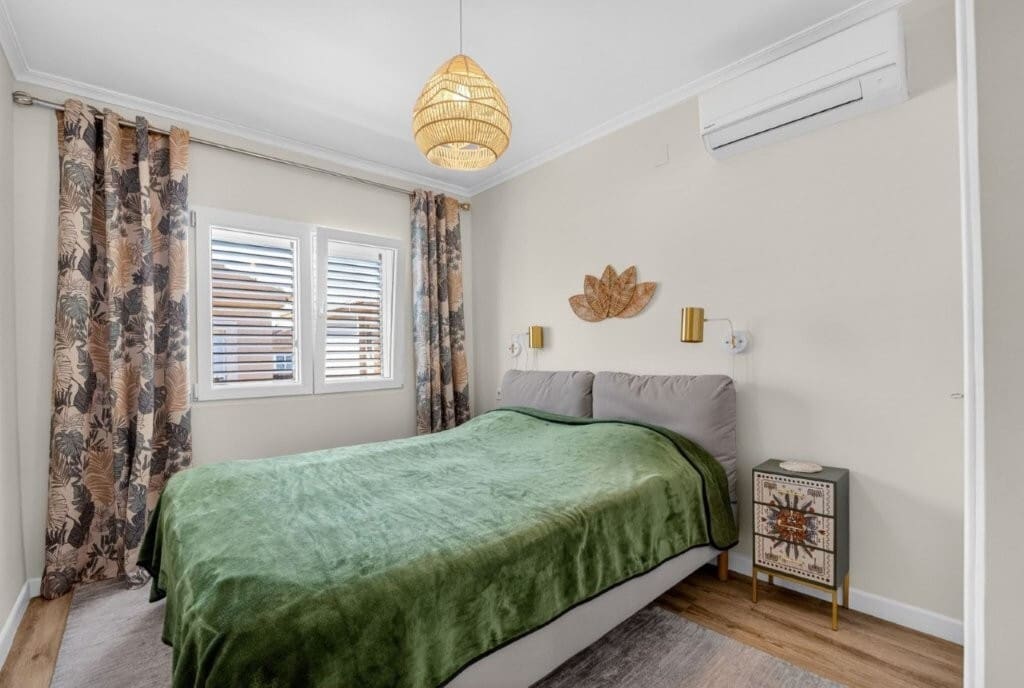 3 soveværelse Byhus til salg i Torrevieja med garage - € 395.000 (Ref: 10084065)