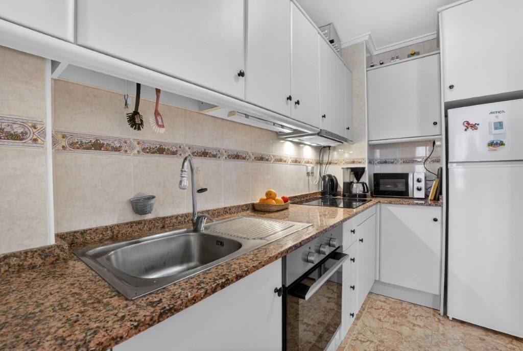 3 Zimmer Apartment zu verkaufen in Torrevieja mit Pool - 159.000 € (Ref: 10084073)