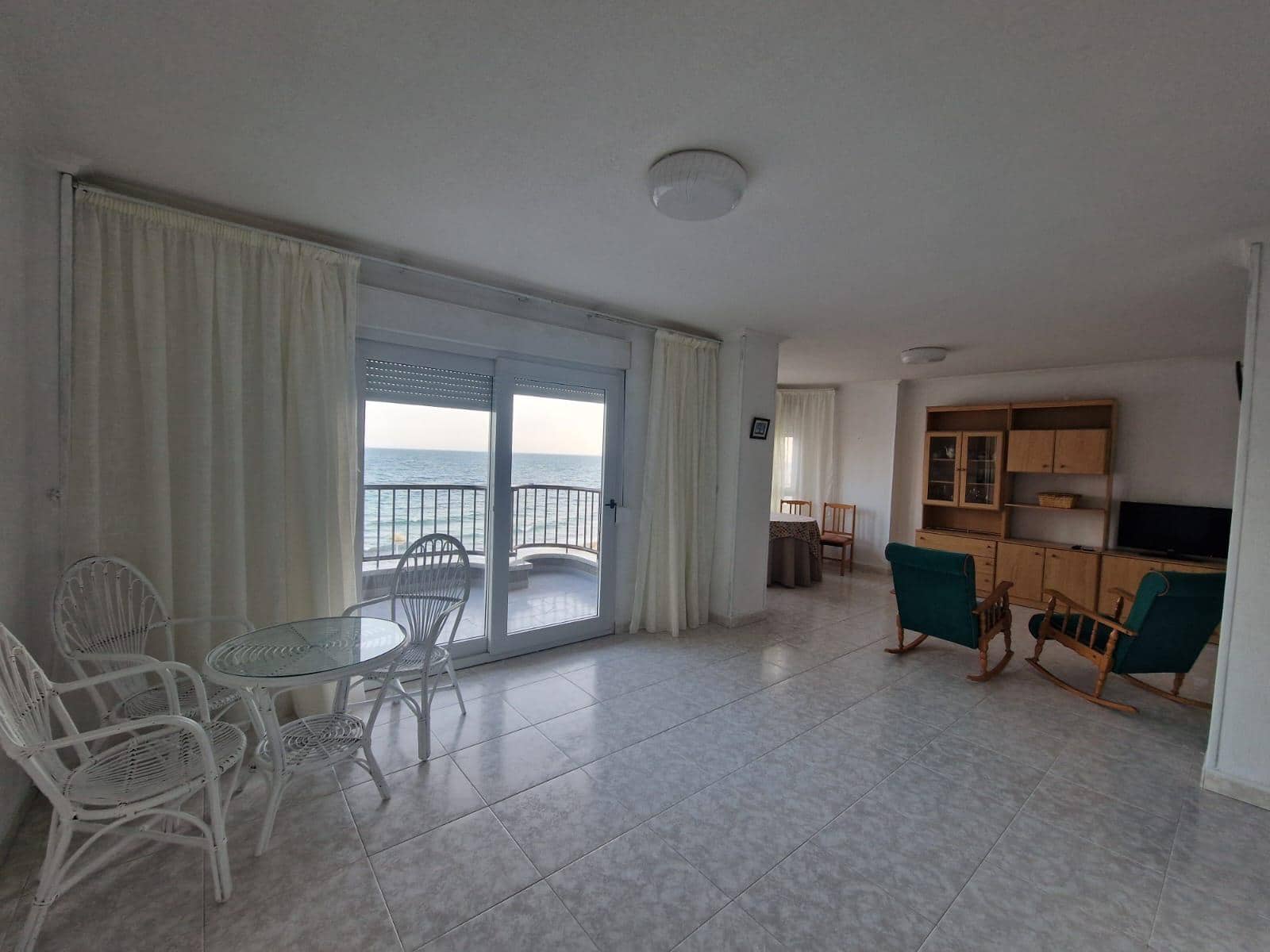 Apartamento de 3 habitaciones en Torrevieja en venta - 350.000 € (Ref: 10084076)