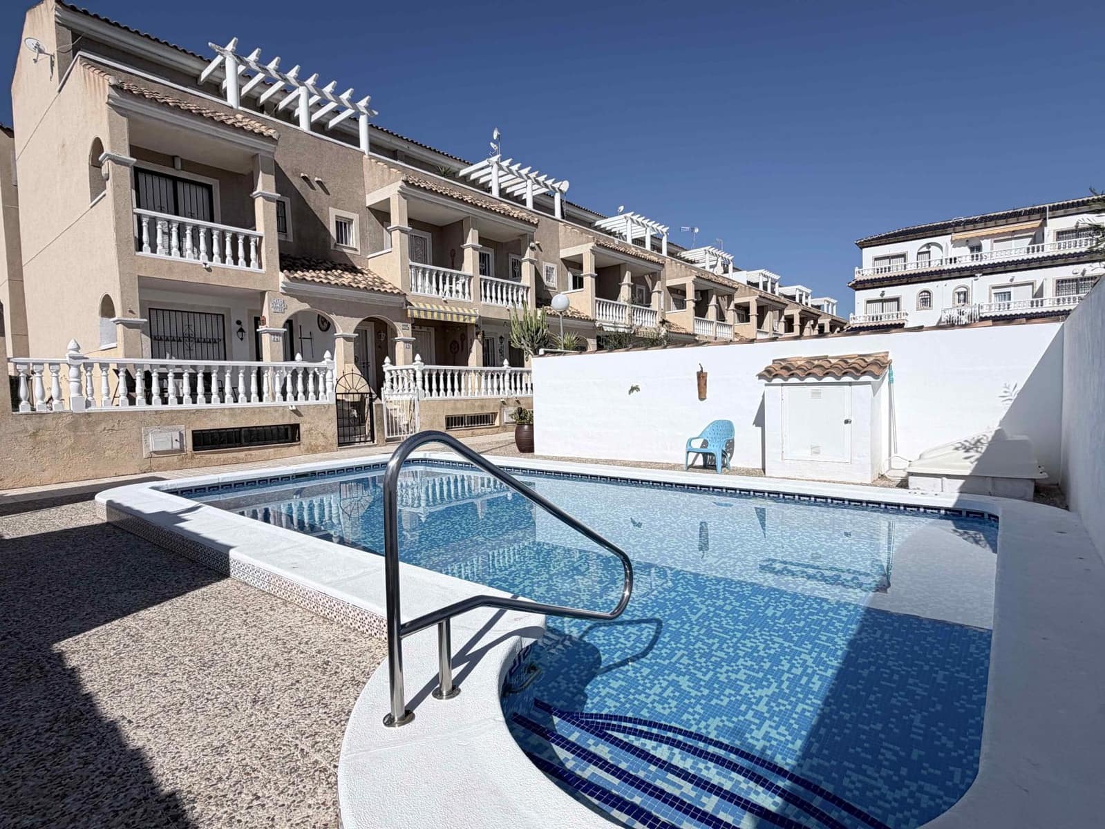 3 chambre Maison de Ville à vendre à Orihuela Costa avec piscine garage - 199 900 € (Ref: 10084077)