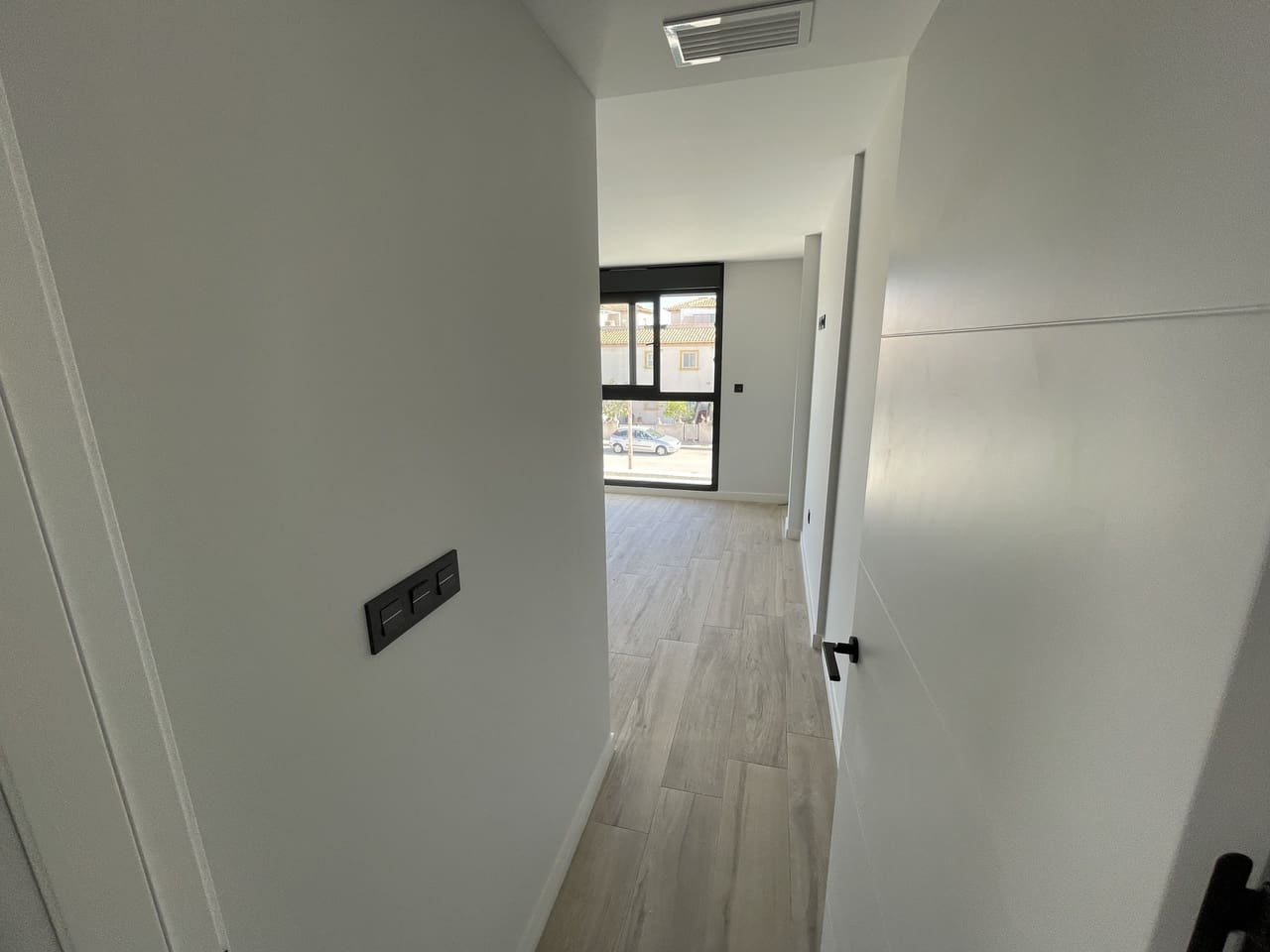 4 bedroom Apartment for sale in Pilar de la Horadada with garage - € 575,000 (Ref: 10084084)