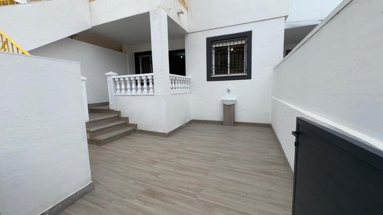 2 camera da letto Bungalow in vendita in Torrevieja con piscina garage - 175.000 € (Rif: 10084090)