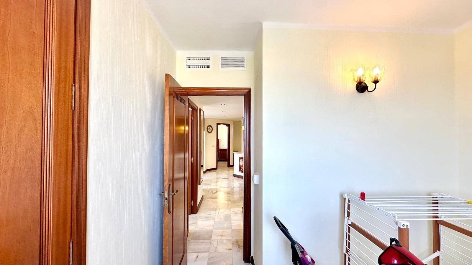 3 quarto Apartamento para venda em Torrevieja com piscina - 369 900 € (Ref: 10084093)
