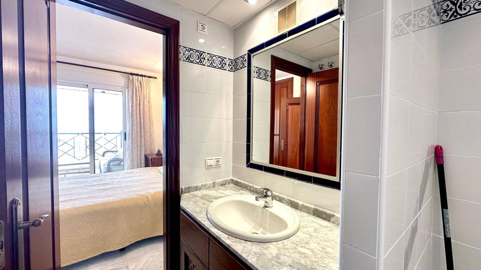 3 quarto Apartamento para venda em Torrevieja com piscina - 369 900 € (Ref: 10084093)