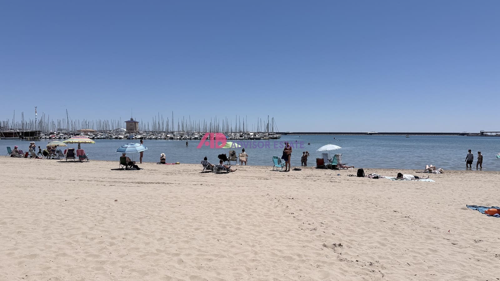 Apartamento de 2 habitaciones en Torrevieja en venta - 165.000 € (Ref: 10084094)